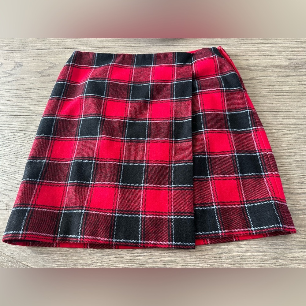 Talbots Red Black Plaid Mini Skirt 12P Petite Like New